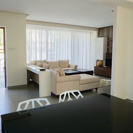Paphos4u Coral Bay, 3br, Beach 500m, Heated Pool Optional, Central Heating Πέγεια
