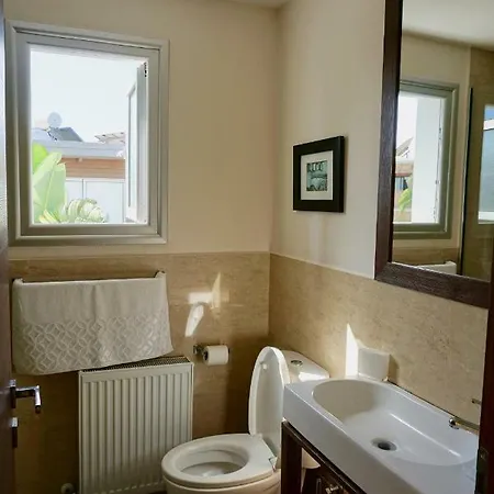 Paphos4u Coral Bay, 3br, Beach 500m, Heated Pool Optional, Central Heating Πέγεια