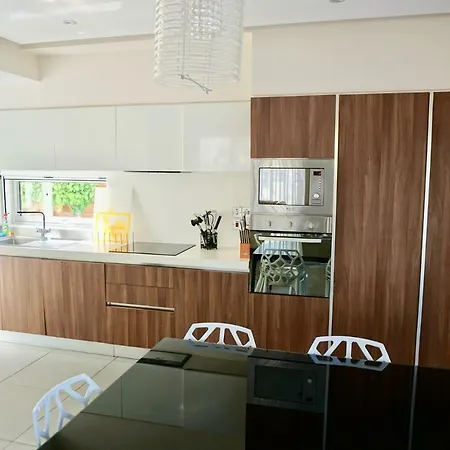 Paphos4u Coral Bay, 3br, Beach 500m, Heated Pool Optional, Central Heating * Πέγεια